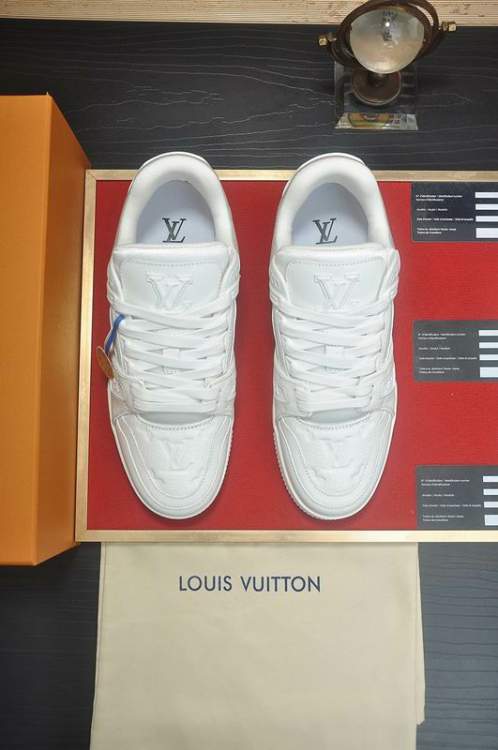 Picture of Louis Vuitton Shoes _SKULVsz35-4038-46hnh081416330